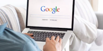 এই বিষয়ক লৈ মানুহৰ কৌতুহল বেছি! লজ্জাবোধৰ বাবেই গুগলক সোধে এই ১০ টা প্ৰশ্ন