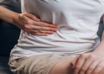 ফেটি লিভাৰে ক্ষতি কৰে শৰীৰৰ এই ৪ অংগৰ, কি ৭ বিধ খাদ্য এই ৰোগৰ ৰক্ষাকবচ?