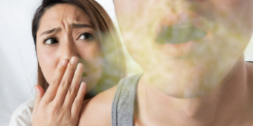 মুখৰ দুৰ্গন্ধৰ বাবে কথা ক’বলৈকো লাজ পায়! মাউথফ্রেছনাৰৰ ওপৰত ভৰসা এৰক, খাদ্যভাষ সলনি কৰি খাদ্য তালিকাত ৰাখক এইকেইবিধ খাদ্য