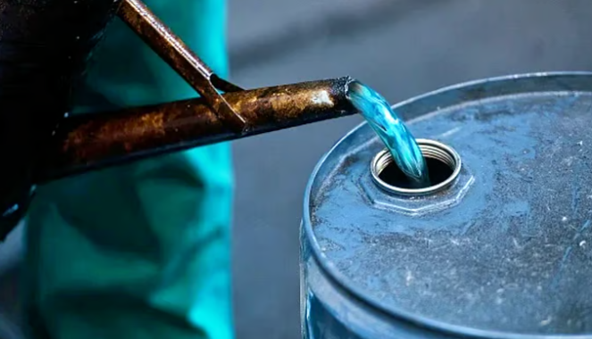 পেট্ৰল পাম্প, ৰেছনৰ দোকানতো কেৰোচিন পাব জনতাই, নিৰ্দেশনা কেন্দ্ৰৰ