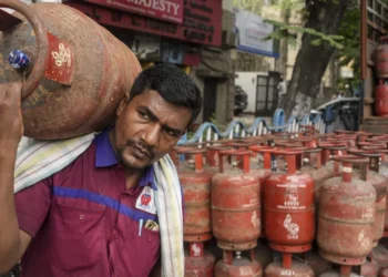 ২৫ দিনতে নাপাব চিলিণ্ডাৰ! LPG বুকিঙৰ ক্ষেত্ৰত ডাঙৰ আপডেট
