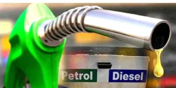 গাড়ীত তেল ভৰোৱাৰ সময়ত মনত ৰাখিব ৫ টা কথা, কেতিয়াও নাখায় ঠগ!