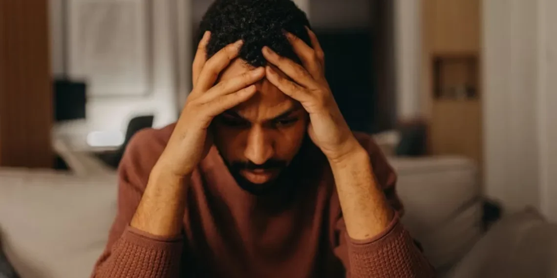 দৰিদ্ৰতা অহাৰ পূৰ্বে পাব সংকেত, ভুলতো নকৰিব আওকাণ!