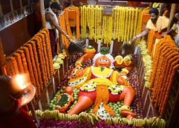 হনুমানক সন্তুষ্ট কৰাৰ সহজ উপায়, পাব জীৱনত সফলতা!