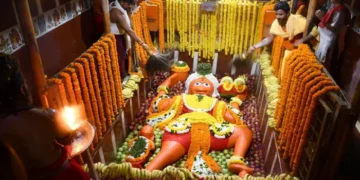 হনুমানক সন্তুষ্ট কৰাৰ সহজ উপায়, পাব জীৱনত সফলতা!