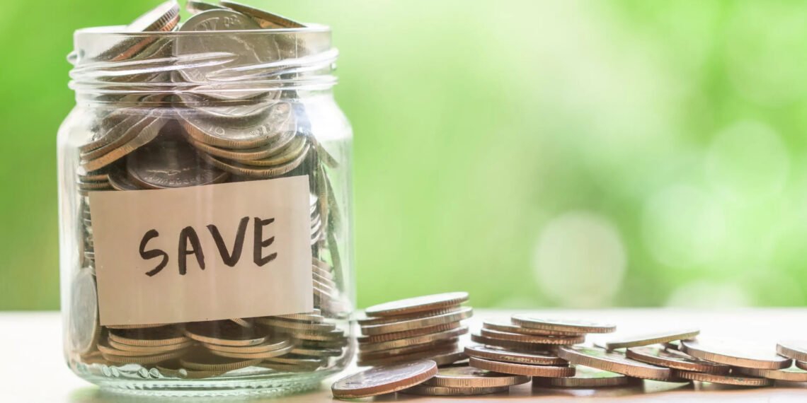 সঞ্চয় কৰিব পৰা নাই নেকি? এইকেইটা অভ্যাসে বিপদত বচাব আপোনাক!