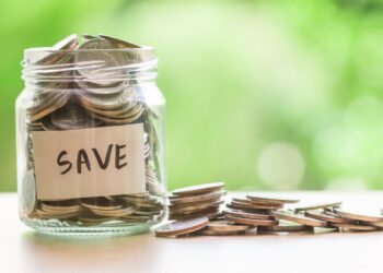 সঞ্চয় কৰিব পৰা নাই নেকি? এইকেইটা অভ্যাসে বিপদত বচাব আপোনাক!