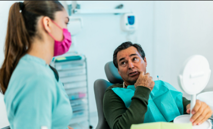 ডিঙিৰ বিষ, ঘনাই জ্বৰ উঠে, জিভা লৰোৱাত অসুবিধা, অৱহেলা নকৰিব এইসমূহ লক্ষণ মুখৰ কৰ্কটৰ লক্ষণ, কি কি লক্ষণ দেখিলে সতৰ্ক হ’ব?