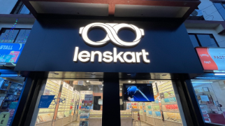 বিতৰ্কত লেন্সকাৰ্টঃ হিজাব পিন্ধিব পাৰিব, কিন্তু বিন্দি বা তিলক নহয়, বিষয়ক লৈ কি কৈছে লেন্সকাৰ্টৰ CEOয়ে?