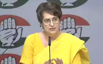 মহিলাৰ নাম লৈ ডাঙৰ ষড়যন্ত্ৰ কৰি বিল অনা হৈছিল! ডিলিমিটেছন আৰু মহিলা সংৰক্ষণক লৈ কি গুৰুতৰ অভিযোগ প্ৰিয়ংকা গান্ধীৰ?