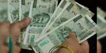 দেশৰ ৫০ লাখ কেন্দ্ৰীয় চৰকাৰৰ কৰ্মচাৰীৰ বাবে ভাল খবৰ! বৃদ্ধি হ’ল DA, চৰকাৰৰ ২% DA বৃদ্ধিত অনুমোদন