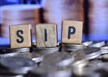 মাহিলী ১০ টকাৰ SIP কৰিছে? ২০ লাখ টকা জমা কৰিবলৈ কিমান সময় লাগিব?