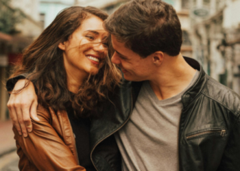 পুৰুষৰ এইকেইটা অভ্যাসেই বঢ়াই মহিলাৰ ছাৰ্ভাইকেল কেন্সাৰৰ আশংকা, পুৰুষৰ কোনবোৰ অভ্যাসে বিপদ বৃদ্ধি কৰিব পাৰে? 