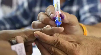 আজি EVMত বন্দী হ’ব ৭২২ গৰাকী প্ৰাৰ্থীৰ ভাগ্য, ৰাজ্যৰ ২,৫০,৫৪,৪৬৩ গৰাকী ভোটাৰে কৰিব ভোটদান