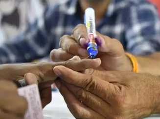 আজি EVMত বন্দী হ’ব ৭২২ গৰাকী প্ৰাৰ্থীৰ ভাগ্য, ৰাজ্যৰ ২,৫০,৫৪,৪৬৩ গৰাকী ভোটাৰে কৰিব ভোটদান