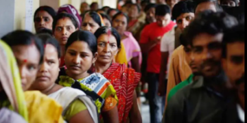 ভোট দিবলৈ কি কি নথি লগত নিব? ঘৰতে থৈ যাওক আপোনাৰ মোবাইল, ভোট দিবলৈ যোৱাৰ পূৰ্বেই জানি থওক সবিশেষ