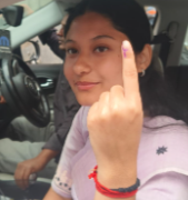 Gen-Z প্ৰাৰ্থীৰূপে পৰিচিত কুনকী চৌধুৰীয়ে সাব্যস্ত কৰিলে নিজৰ ভোটাধিকাৰ, জনতাক উদ্দেশ্যি কি কৈছে কুনকীয়ে?