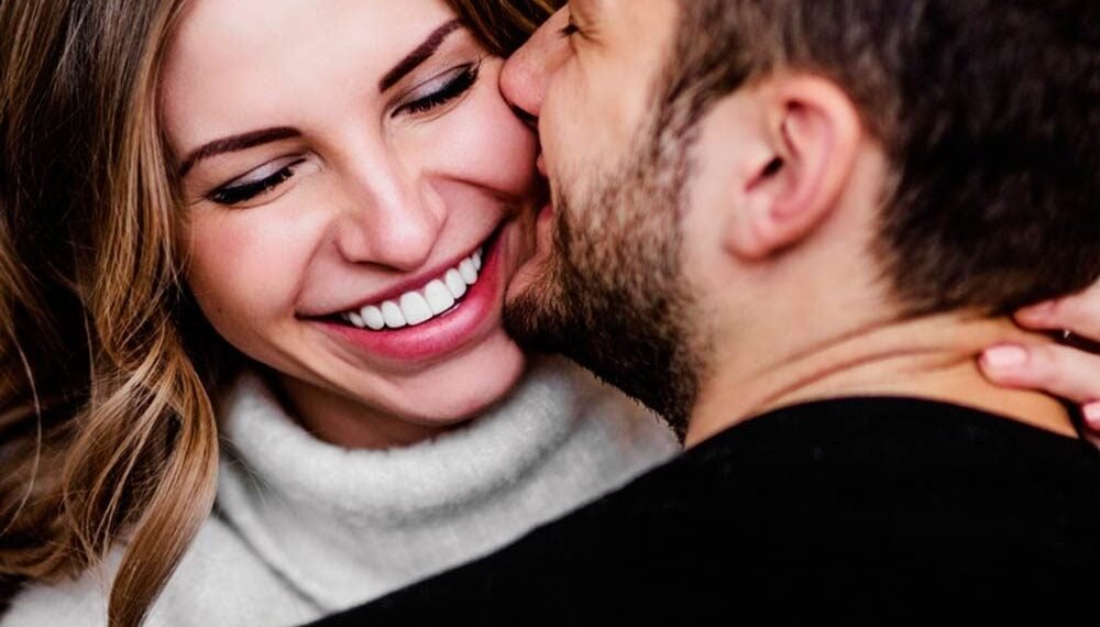 কেনেকুৱা পুৰুষে আকৰ্ষণ কৰে মডাৰ্ণ নাৰীক? জানি হ’ব আচৰিত!