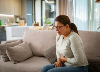 পেটৰ তলৰ অংশত মাজে মাজে বিষ অনুভৱ, হ’ব পাৰে মাৰাত্মক ৰোগৰ ইংগিত!