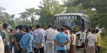 ওৰেনিশা বিহু মাৰি পুৱতি নিশা ঘৰলৈ উভতিছিল বিহুদলটো, মঙলদৈ পিপৰাদোকান পাওঁতেই অঘটন, অচেতন বিহুৱাদলক হাস্পতালত ভৰ্তি, সমগ্ৰ ঘটনা কি?