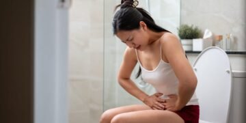 গ্ৰীষ্মকালত কিয় বাঢ়ে পেটৰ সমস্যা? নকৰিব এইবোৰ ভুল!