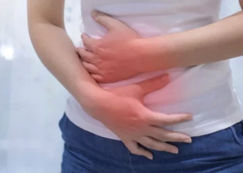 গৰমত সঘনাই পেটৰ সমস্যা? ঘৰুৱা উপায়েৰে কৰক দূৰ