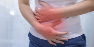 গৰমত সঘনাই পেটৰ সমস্যা? ঘৰুৱা উপায়েৰে কৰক দূৰ