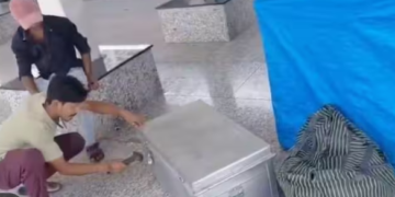 উত্তৰ প্ৰদেশৰ এখন ট্ৰেইনত উদ্ধাৰ এটা গৰাকীবিহীন ট্ৰাংক, ট্ৰাংক খোলোতেই ওলাল মহিলাৰ দেহ, কেনেকৈ ট্ৰেইনত ঘটিল এই ঘটনা?