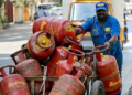 দৈনিক ৪লাখ বেৰেল LPGৰ ঘাটি, দেশত LPG সংকটৰ ৰিপৰ্টক লৈ চাঞ্চল্য, কিমানদিনৰ বাবে মজুত আছে LPG?