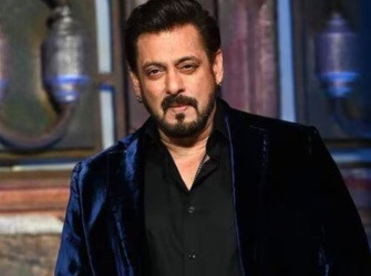 ছলমান খানৰ চৰম ব্যক্তিগত মুহূৰ্তৰ ভিডিঅ’ লিক! কোনে কৰিলে এই কাণ্ড? চাওক সেই বিশেষ ভিডিঅ’টো