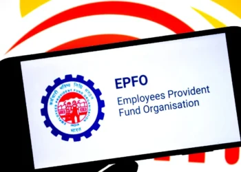 PF ৰ ধন উলিয়াব খুজিছে নেকি? এই সহজ নিয়ম মানিলে নহয় TDS কৰ্তন!