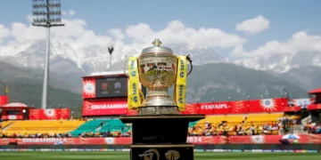 IPL ত নোৱাৰে প্ৰেয়সী ৰাখিব! BCCI এ বান্ধি দিলে নতুন নিয়ম
