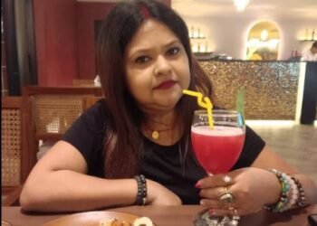 ‘এনেকুৱা মানসিকতা হ’লে আমি আপোনাক আমাৰ মাননি সম্পূৰ্ণ কৰাৰ মানসিকতা নাথাকিব!’ অভিনেত্ৰী পাপৰি বৰাক মুকলিকৈ প্ৰত্যাহ্বান কিয় জনাইছে ৰাজধানী থিয়েটাৰে?