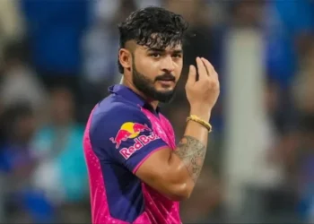 BCCIৰ জৰিমনাৰ পিছত ৰিয়ান পৰাগৰ চমক, বন্ধ কৰিলে সমালোচকৰ মুখ!