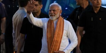 ৰবীন্দ্ৰনাথে যেনেকৈ ভয়মুক্ত মন আৰু পৰিবেশ বিচাৰিছিল বিজেপিয়ে পশ্চিমবংগত তেনে পৰিবেশ তৈয়াৰ কৰিব! ৰবীন্দ্ৰ জয়ন্তীৰ দিনাই শপত ল’ব পশ্চিমবংগৰ বিজেপি চৰকাৰে