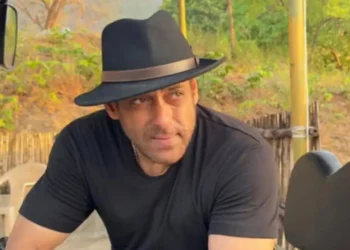 Salman Khan: গেলাক্সি এৰিব বিচাৰিছে চলমানে! হঠাৎ কিয় এনে সিদ্ধান্ত ল’লে ভাইজানে?