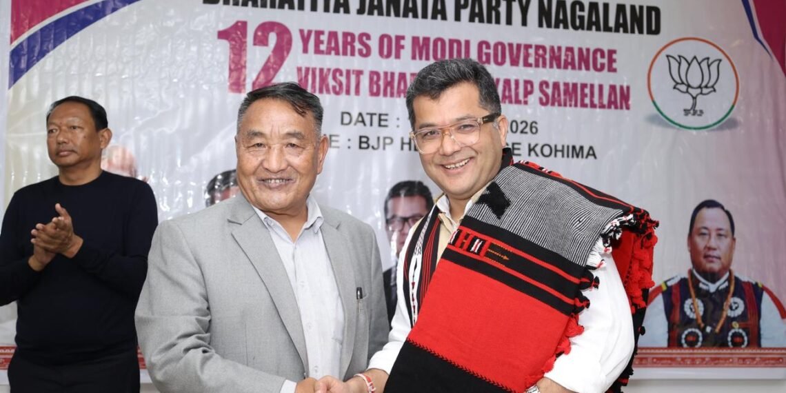 এন ডি এ চৰকাৰৰ ১২ বছৰ সম্পূৰ্ণ, কহিমাত জনসম্পৰ্ক কাযসূচীত অংশগ্ৰহণ কেন্দ্ৰীয় ৰাজ্যিক মন্ত্ৰী পবিত্ৰ মাৰ্ঘেৰিটাৰ