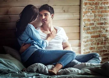 সংগীৰ ওচৰত যাবলৈ অনিহা? পাকঘৰৰ এই সামগ্ৰীয়ে বৃদ্ধি কৰিব কামনা!