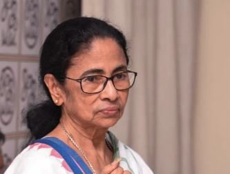 TMCত অভ্যন্তৰীণ সংঘাত! ক্ৰমাৎ অকলশৰীয়া হৈ পৰিছে মমতা বেনাৰ্জী!