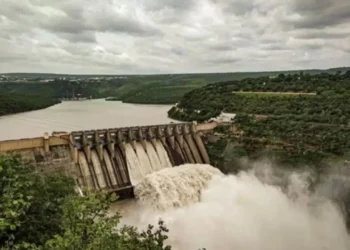 চীনে কৰিব সৰ্ববৃহৎ নদীবান্ধ নিৰ্মাণ, বিপদত পৰিব নেকি ভাৰত?