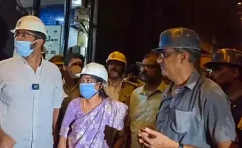 বিশাখাপট্টনমত ভয়ংকৰ দুৰ্ঘটনা, মৰণকাতৰ চিঞৰেও বচাব নোৱাৰিলে শ্ৰমিকৰ প্ৰাণ