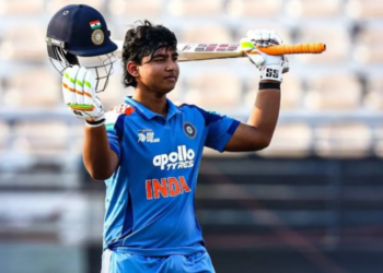 বৈভৱ নহয় এইজন ক্ৰিকেটাৰে ১৪ বছৰতে অভিষেক ঘটাইছিল আন্তঃৰাষ্ট্ৰীয় ক্ৰিকেটত 