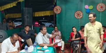 বিষাদৰ চকুলো নিগৰাই দৰ্শকক মনোৰঞ্জন দিবলৈ সাজু তপন দাস! আৰম্ভ কৰিলে থিয়েটাৰৰ আখৰা