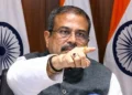 “শিক্ষাৰ্থীসকল ৰাজনীতিৰ আহিলা নহয়,” ৰাহুল গান্ধীক কটাক্ষ শিক্ষা মন্ত্ৰী ধৰ্মেন্দ্ৰ প্ৰধানৰ