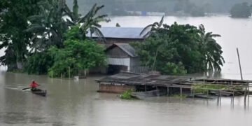 উজনিত ভয়ংকৰ হৈছে বান পৰিস্থিতি, বৃদ্ধি পাইছে মৃতকৰ সংখ্যা!