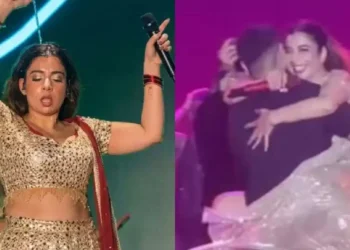 হঠাৎ গানৰ মাজত মঞ্চত অদ্ভুড কাণ্ড, ভাইৰেল কণ্ঠশিল্পী জেচমিন!
