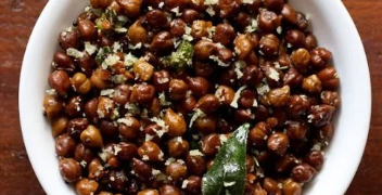 দৈনিক খাদ্য তালিকাত ৰাখক দেশী বুট