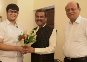 NEET কেলেংকাৰীৰ প্ৰতিবাদক লৈ কি ক’লে NEETত শীৰ্ষস্থান লাভ কৰা পংশুলে?