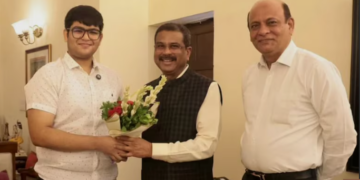 দিল্লীৰ প্ৰতিবাদক লৈ কি ক’লে NEETত শীৰ্ষস্থান লাভ কৰা পংশুলে?