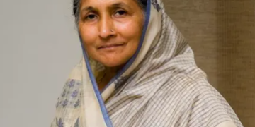 অসমৰ এইগৰাকী জীয়ৰীয়ে অসমৰ বন্যাৰ্তলৈ আগবঢ়ালে ৫ কোটি টকা